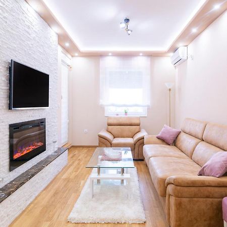 Mili Lux Apartman Novi Sad Eksteriør billede